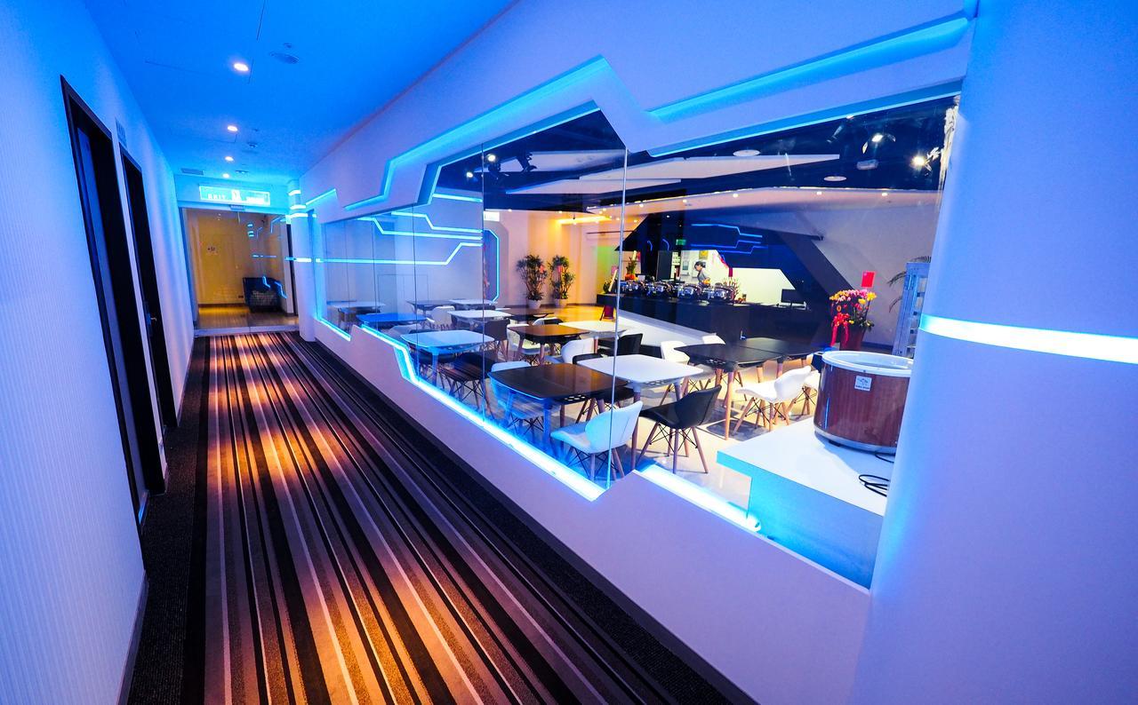 Galaxia Business Hotel Taichung Eksteriør billede