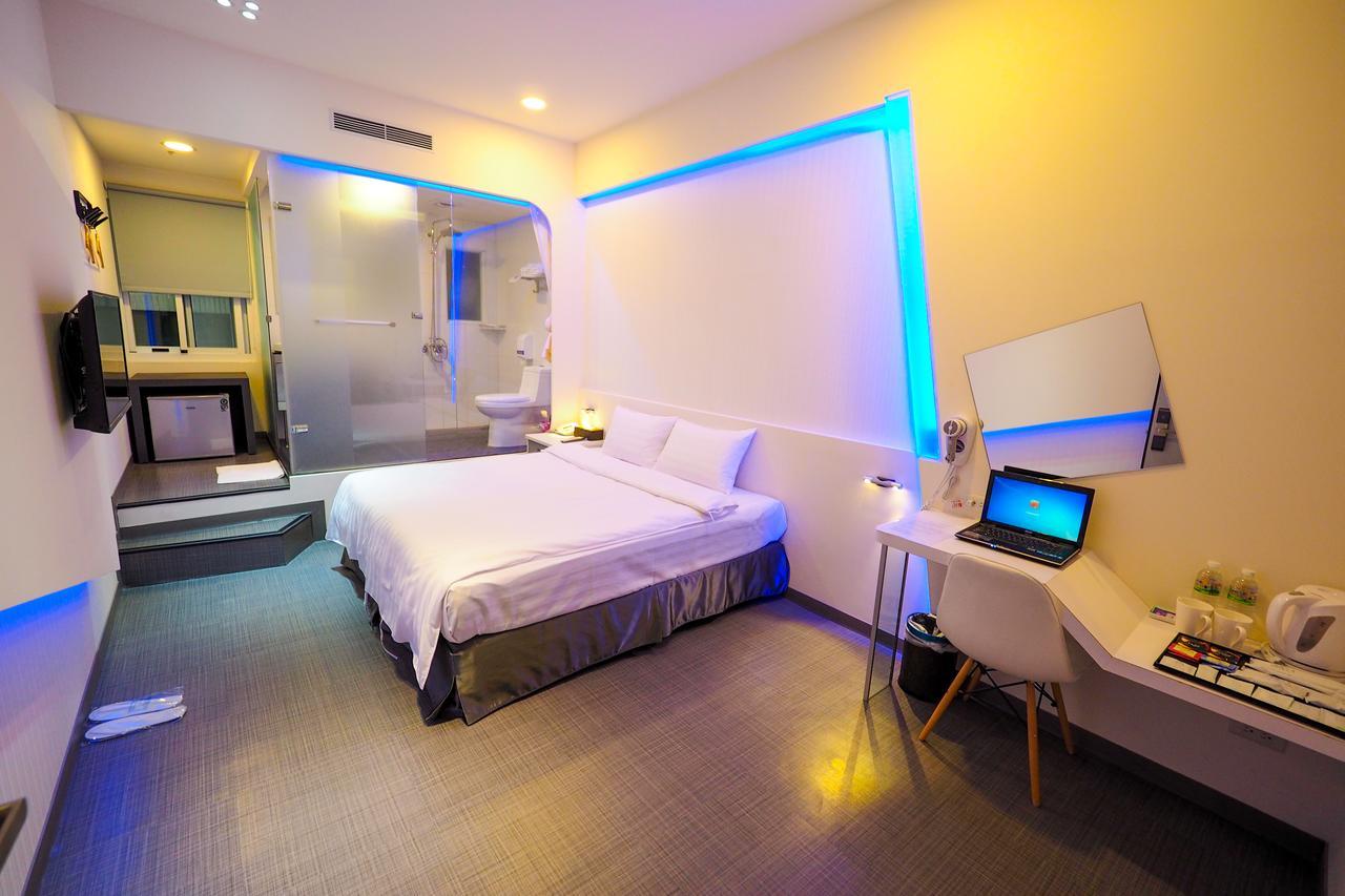 Galaxia Business Hotel Taichung Eksteriør billede