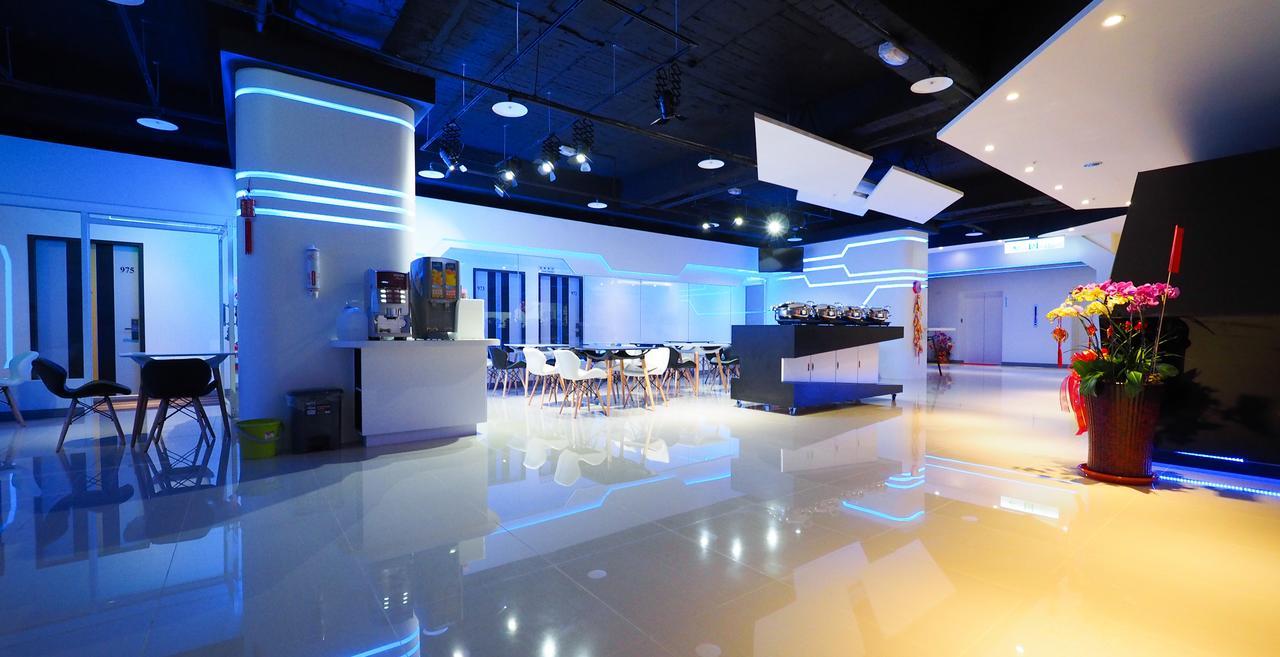 Galaxia Business Hotel Taichung Eksteriør billede