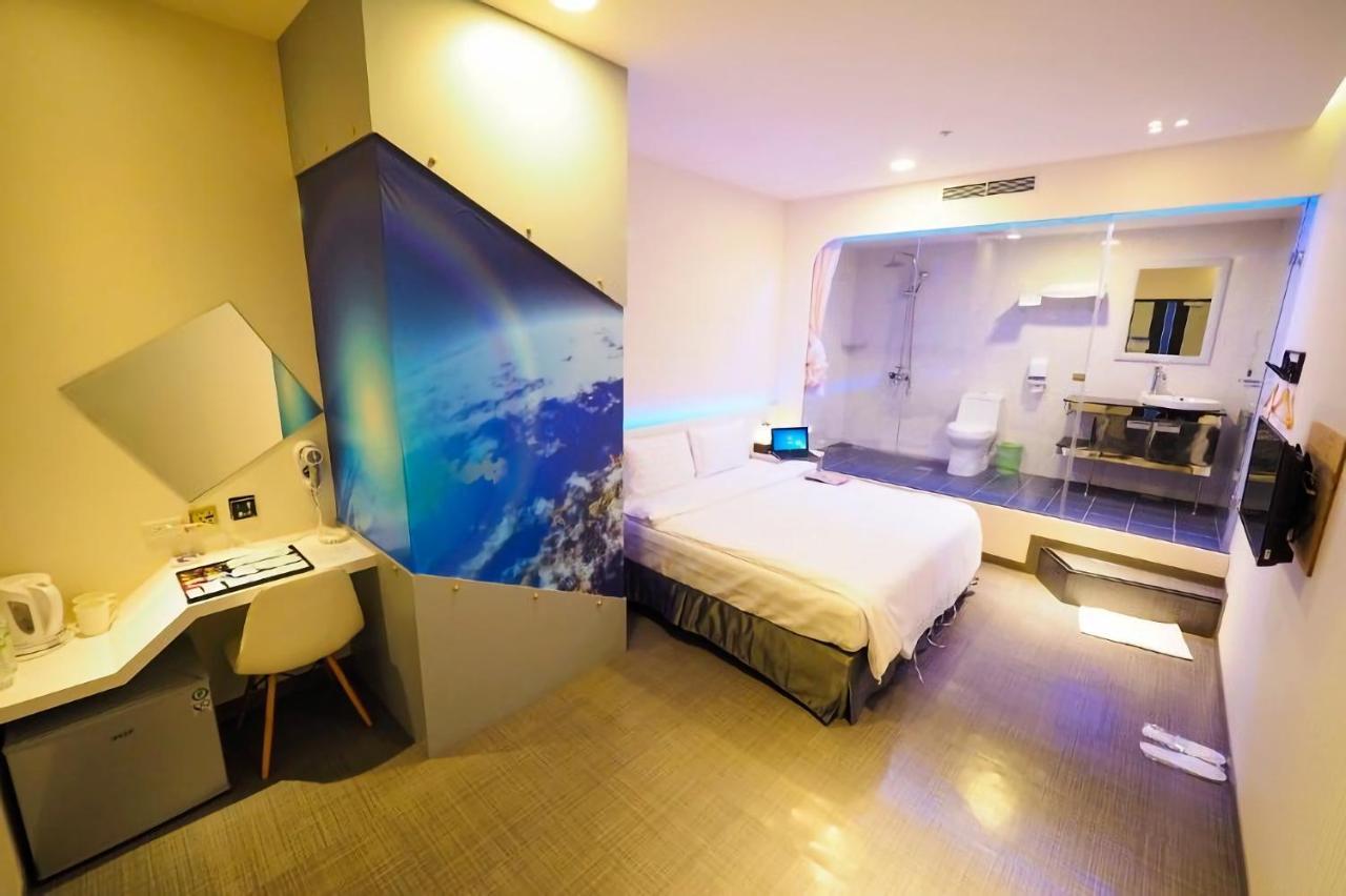 Galaxia Business Hotel Taichung Eksteriør billede